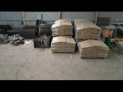 Batch baru dari penghalang pertahanan mulai dirakit