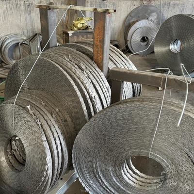 Galvanized Harga Kompetitif Razor Bared Wire Concertina pagar perlindungan berduri