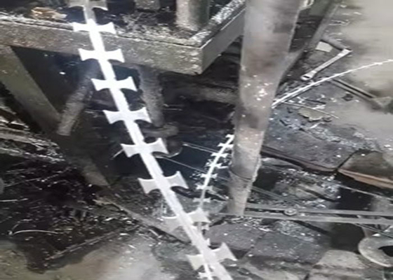 Kawat Berduri Silet Garis Lurus Dalam Gulungan Tunggal Atau Silang