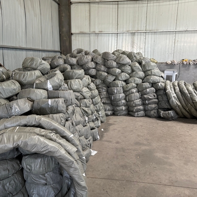 Pabrik Langsung Hot Dip Galvanized Steel Wire Mesh Pagar Karat-Buktinya Razor Barbed Wire BTO-22 Untuk Keamanan Untuk penjara