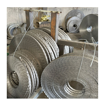 Produsen Kawat Berduri Silet Galvanis Diameter 2,5mm Berkualitas Tinggi Di Cina