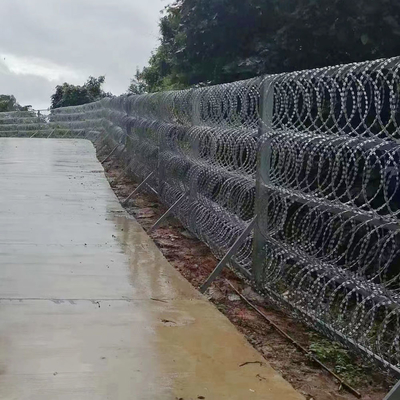 Bto-28 PVC Paiting Razor Coil Barbed Wire Solusi Untuk Meningkatkan Keamanan Dan Perlindungan