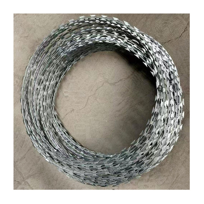 Pabrik CBT-65 Razor Coil Wire Hot Galvanized Low Price PVC Coated Fence Roll