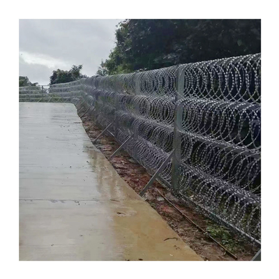 Pagar keamanan anti pendakian galvanis dengan BTO-22 Concertina Razor Barbed Wire