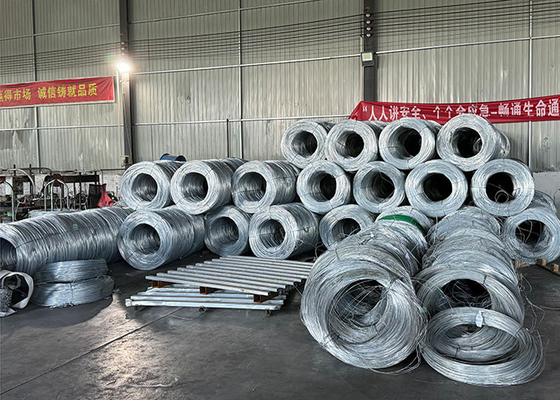Single atau Double Strand Common Twisted Security Barbed Wire Fence Roll