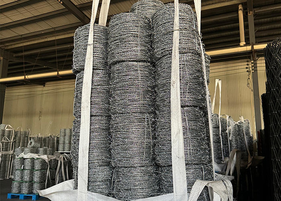 Standar Galvanized Reverse Twist Keamanan Barbed Wire Pabrik Langsung