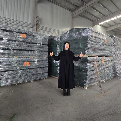 Strong EN Standar Hesco Barrier Pertahanan Tembok Sebagai Perbatasan Kelas Militer Banjir Untuk Melindungi Daerah Banjir Di Amerika Serikat