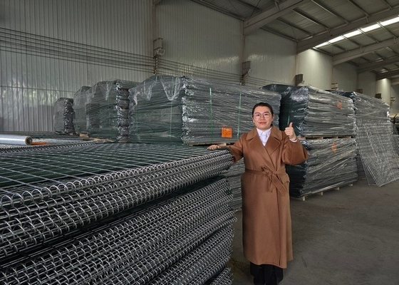 Hot Dip Galvanized Military Barrier Untuk Keamanan Hesco Bastion Benteng Tembok