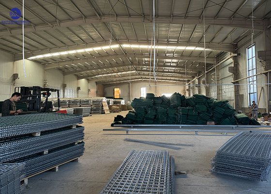 Hot Dipped Galvanis Galvanis Wire Wire Mesh Defensive Barrier Untuk Pagar Keamanan