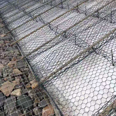 Besi Wire Mesh 2.0mm Hexagonal Gabion Basket Galvanized / Pvc Coated Wall