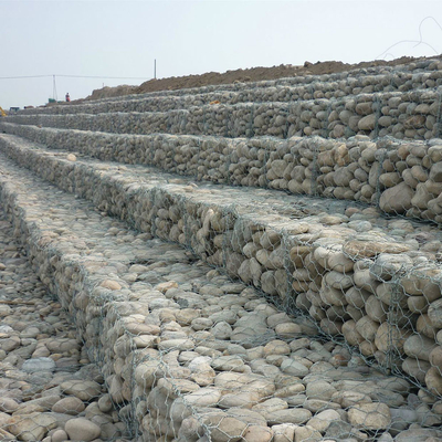 2.7mm Woven Gabion Baskets Desain Dinding Penahan Heksagonal Galvanis Berat