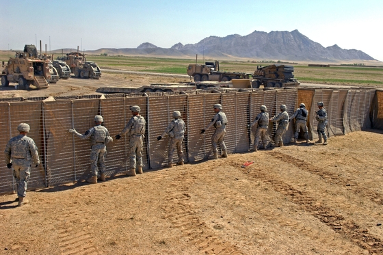 Heavy Duty Defensive Barriers Sandbags Mil 10 Mil 3 Hesco Barriers Untuk Shooting Range