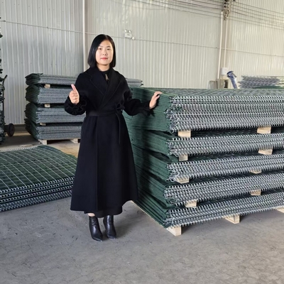 1m Tinggi Hot Dip Galvanized MIL 4 Perbatasan Pertahanan untuk Perbatasan Pertahanan Militer