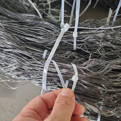 Anti Tank Track Wrapped Wire Mesh Untuk Mengurangi Mobilitas Tank