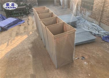 Tentara Menggunakan Penghalang Pertahanan Hot Dicelup Galvanized Craft Setelah Pengelasan