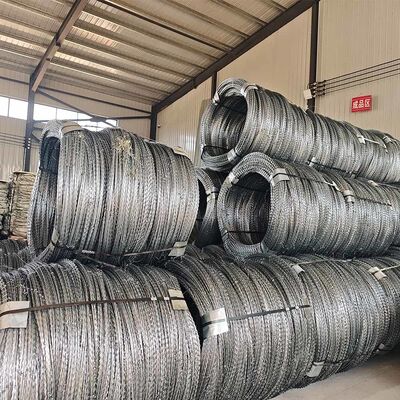 Hot-Dip Pisau Galvanis Kawat Berduri Pisau Cukur Kawat Berduri Keamanan Pertanian Anti Pendakian