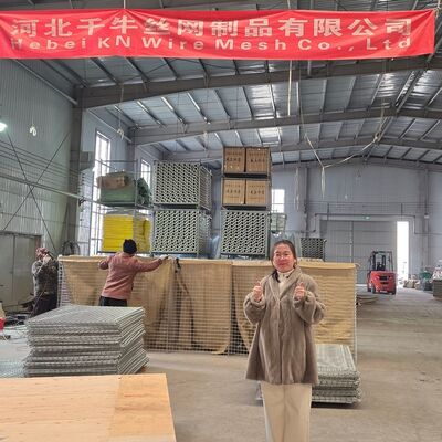 Penghalang pertahanan yang kuat yang dirancang untuk pengendalian banjir pertahanan militer dan perlindungan hotel dengan bahan tahan lama dan akhir tahan korosi