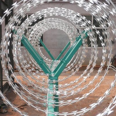 Pasokan Pabrik Kawat Berduri Pisau Cukur Gulungan Kawat Pisau Concertina Tajam Pagar Keamanan Anti Maling Wire Mesh
