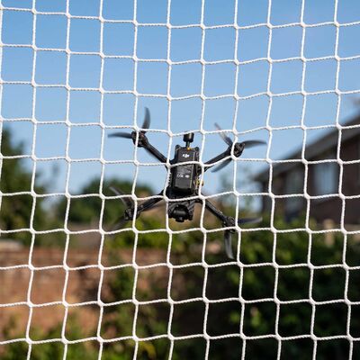 Jaring Anti Drone – Jaring Pertahanan Drone Poliester Tanpa Simpul Putih (Jaring 50x50mm, Kabel 3mm)