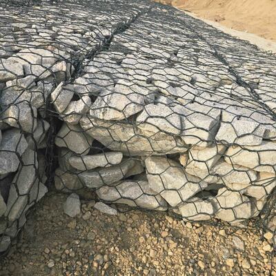 Keranjang Gabion Wire Mesh Heksagonal Tugas Berat – Ukuran Khusus untuk Proyek Pengendalian Erosi