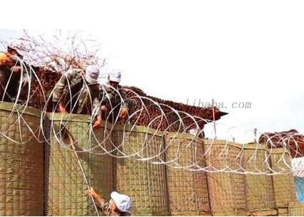 Bastion Sand Wall Steel Banjir Penghalang Militer HDG Dengan Geotekstil