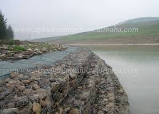 Kotak Gabion Dilapisi Seng Berat Dengan Kekuatan Tarik 380-400MPa Dikemas Pada Pallet