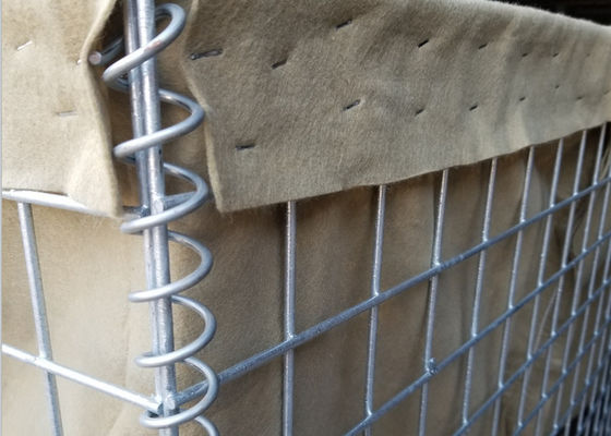 Kawat Baja Galvanis Hesco Fence Bastion Military Barrier 300gsm Geotextile